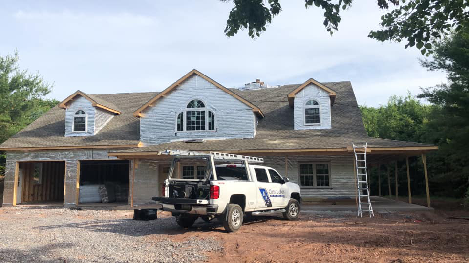 roofing contractor in Leola PA